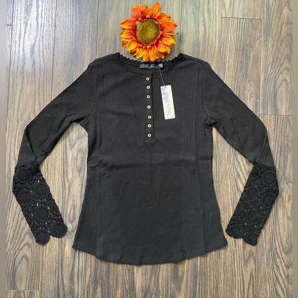 🌴3/$30🌴DOE & RAE Black Lace Long Sleeved Ribbed Henley Top NWT - Picture 8 of 10